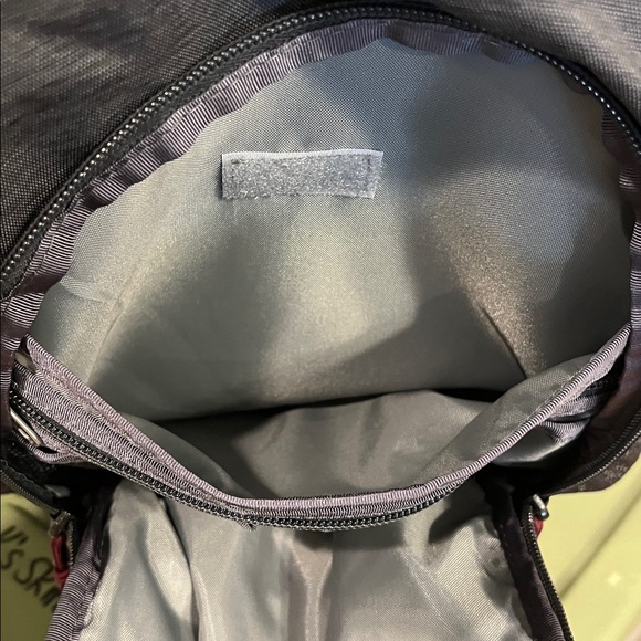 The North Face Women's Jester Backpack - Picture 8 of 12